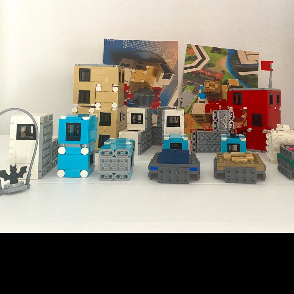 LEGO EDUCATION BUILDING SET